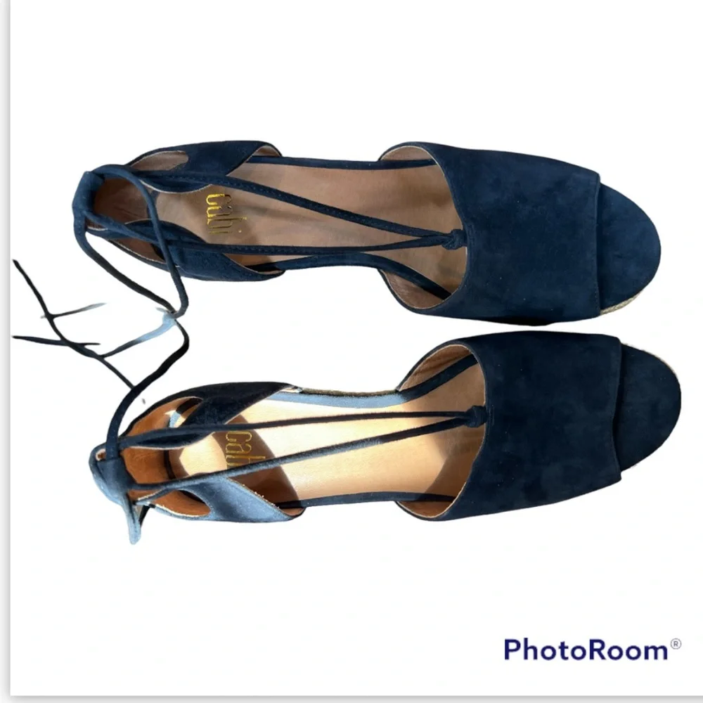 CABI Isla New Condition Navy Blue Suede Wedges Size 7.5